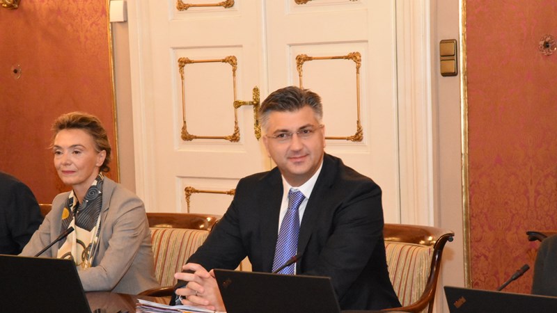 Predsjednik Vlade: U prvoj godini mandata ostvarili smo izvrsne gospodarske trendove, Hrvatska ide u dobrom smjeru 